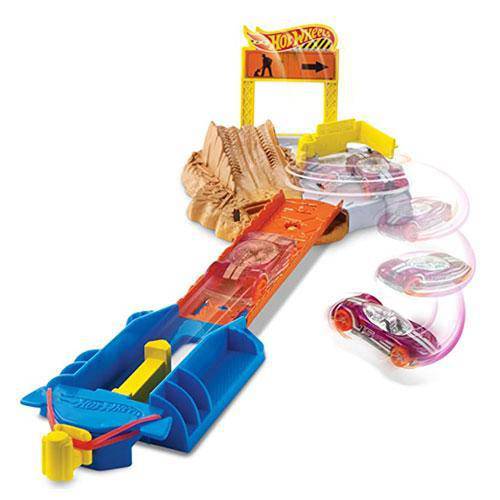 Hot Wheels Construction Mayhem playset Main image