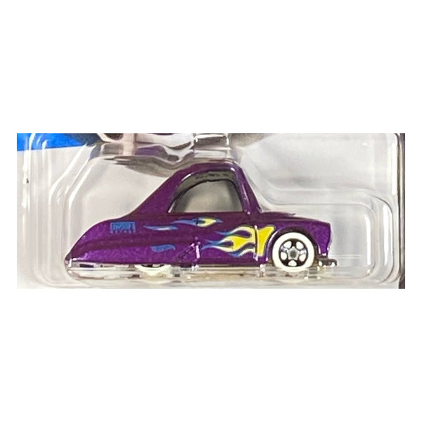 Hot Wheels Tooned Purple Passion HW Dream Garage 5/5 148/250 JJH54 close-up of the car