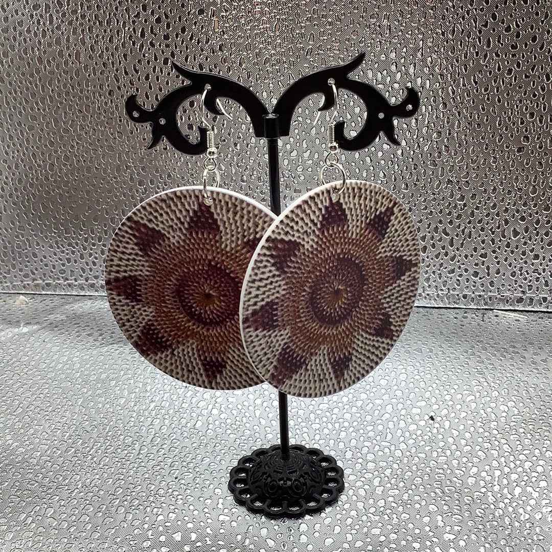 Round Tribal earrings Main image