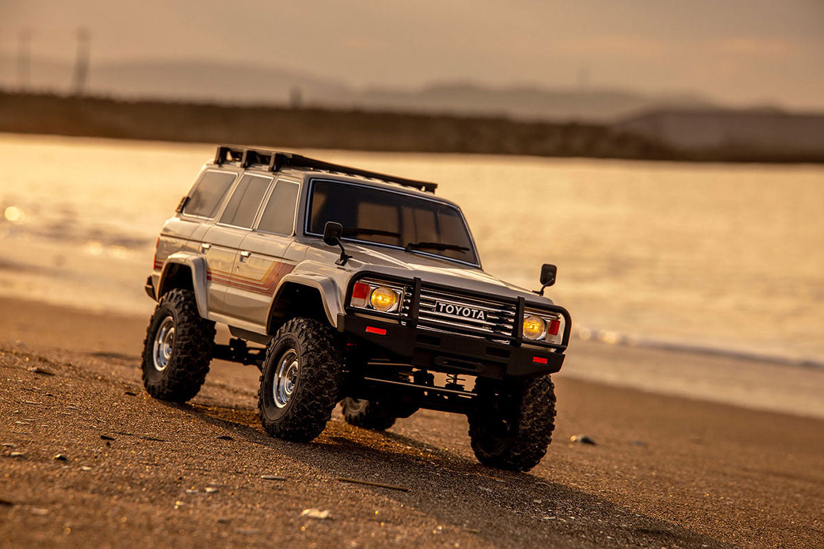 1/10 4WD Toyota Land Cruiser 60 Body Typer 1 Readyset
