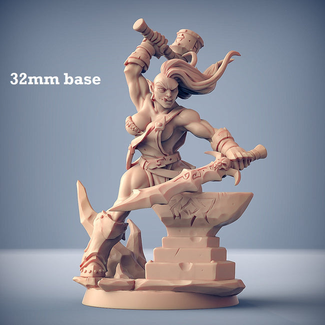 Logranna Helforge (Female Orc Blacksmith) Hover Image