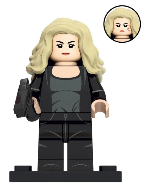 Emilia Custom Minifig