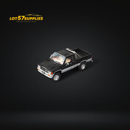 (Pre-Order) GCD Toyota Hilax SR5 in Black silver 1:64 KS-062-515