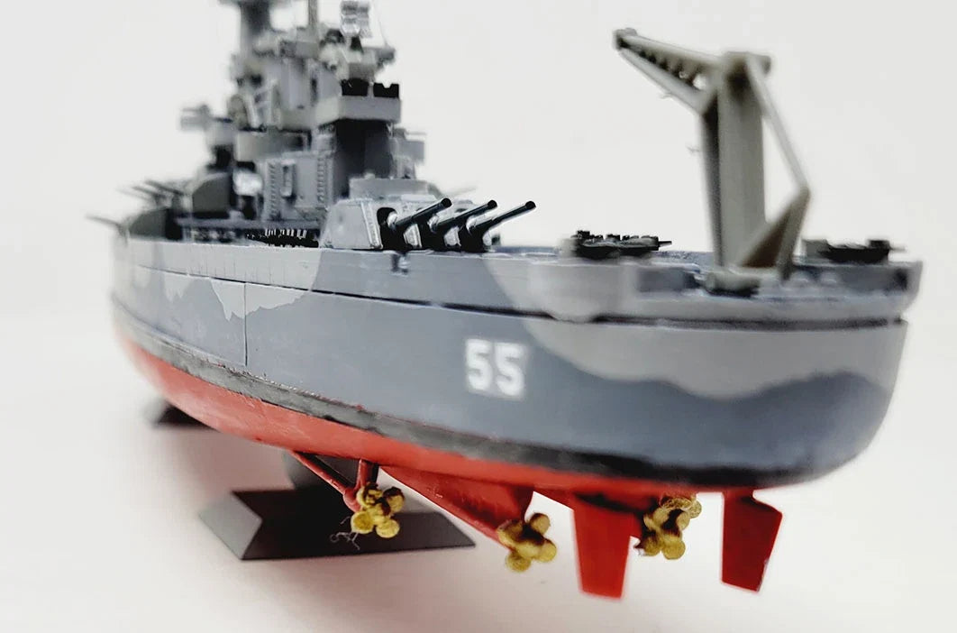 1:500 USS North Carolina (BB-55) World War II Battleship "The Showboat" Plastic Model Kit