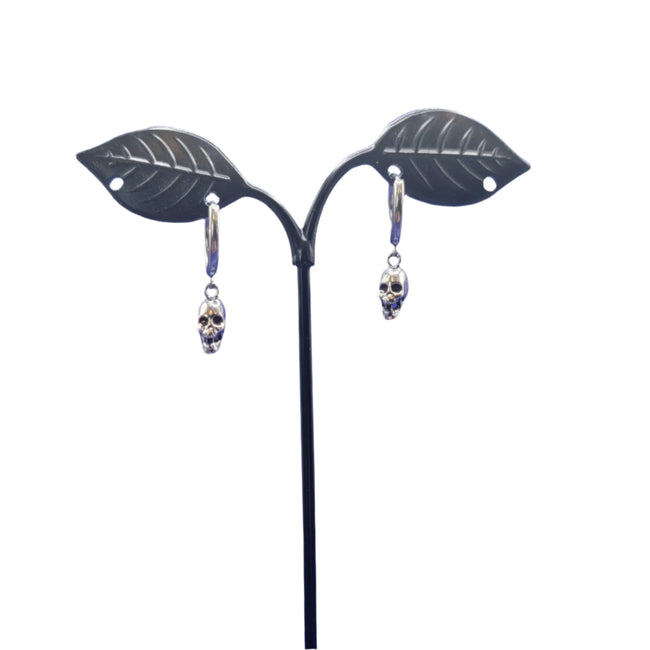 Skull earrings Hover Image