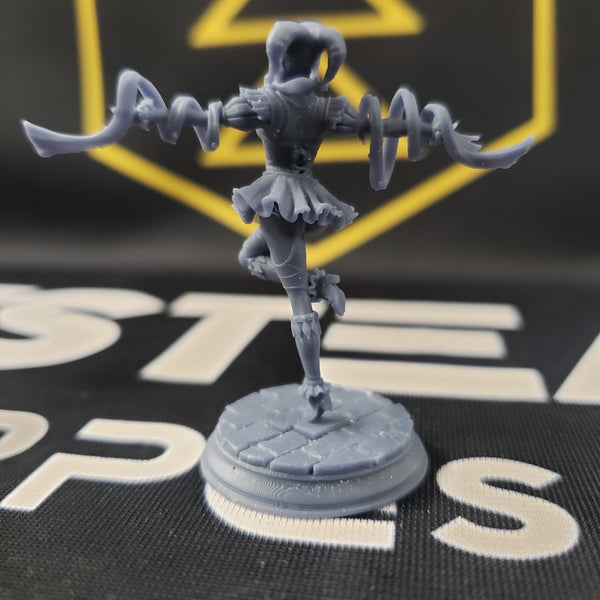 Sanguine, Gleeful Court Jester (Female Vampire Bard)