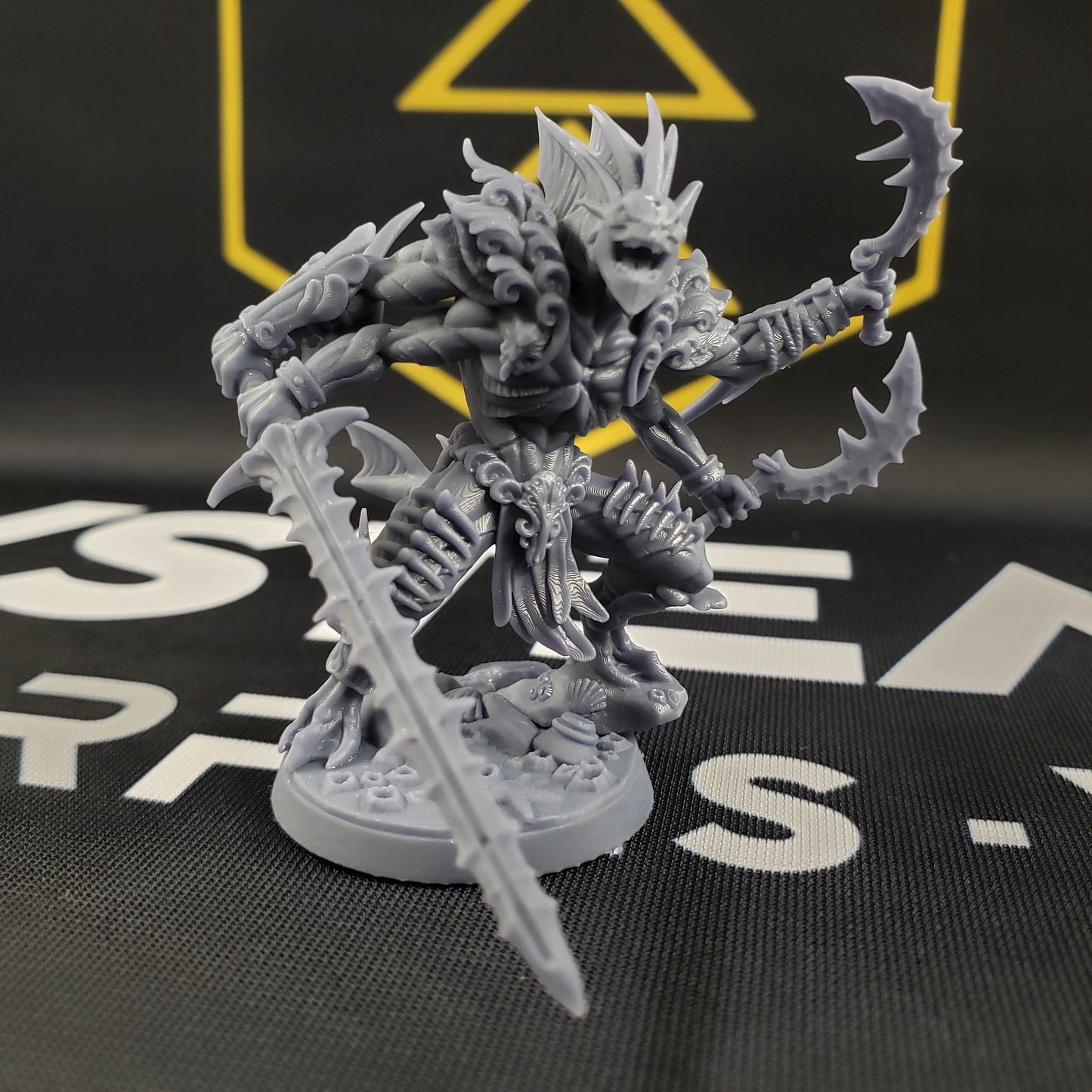 Makakuna, Tide Champion (Male Merfolk Fighter)