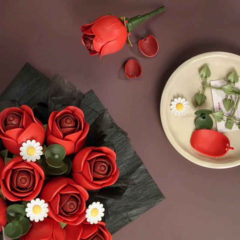 Foral Art Red Rose Bouquet