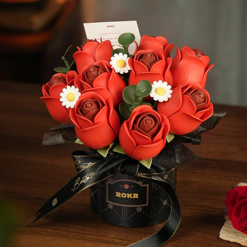 Foral Art Red Rose Bouquet