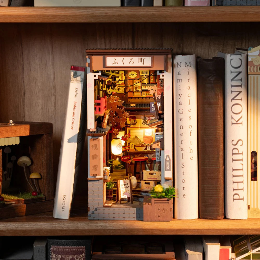 Rolife - Sakura Wine Alley DIY Book Nook TGB11