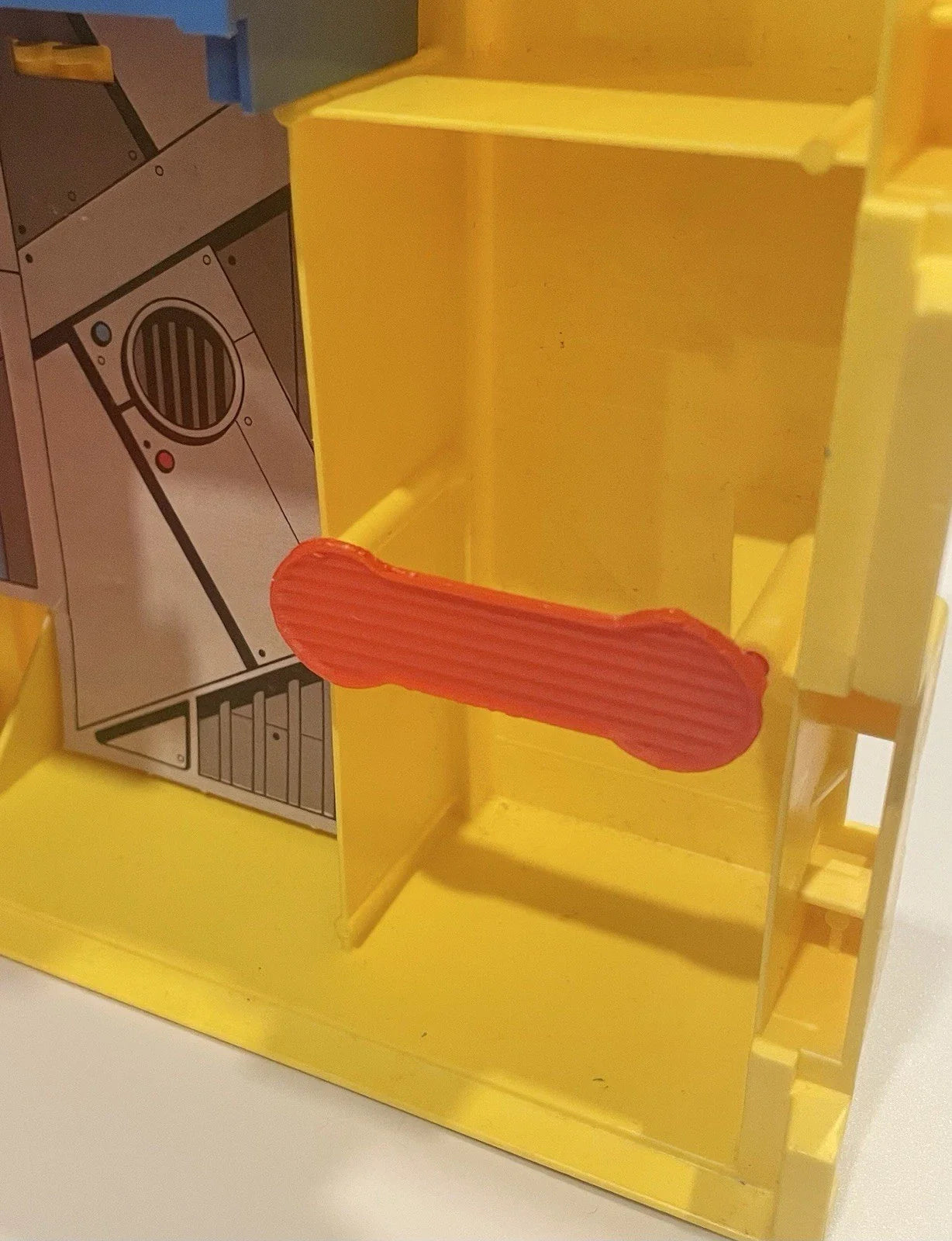 Kenner Super Powers Hall of Justice Playset Guard Strap Clip Repro Part 1984 Main image