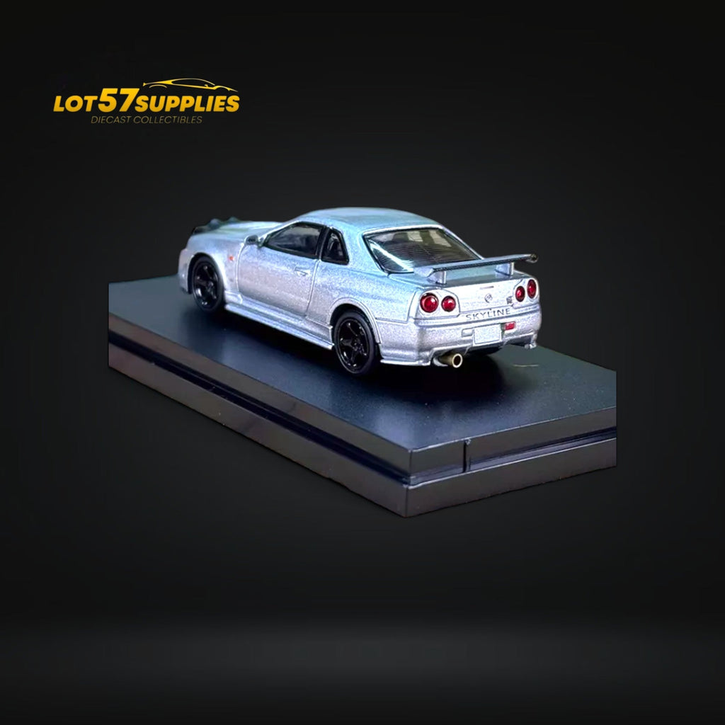 Street Weapon Nissan (R34) GT-R in Silver Snow Drift 1:64 - Collectors World Toys
