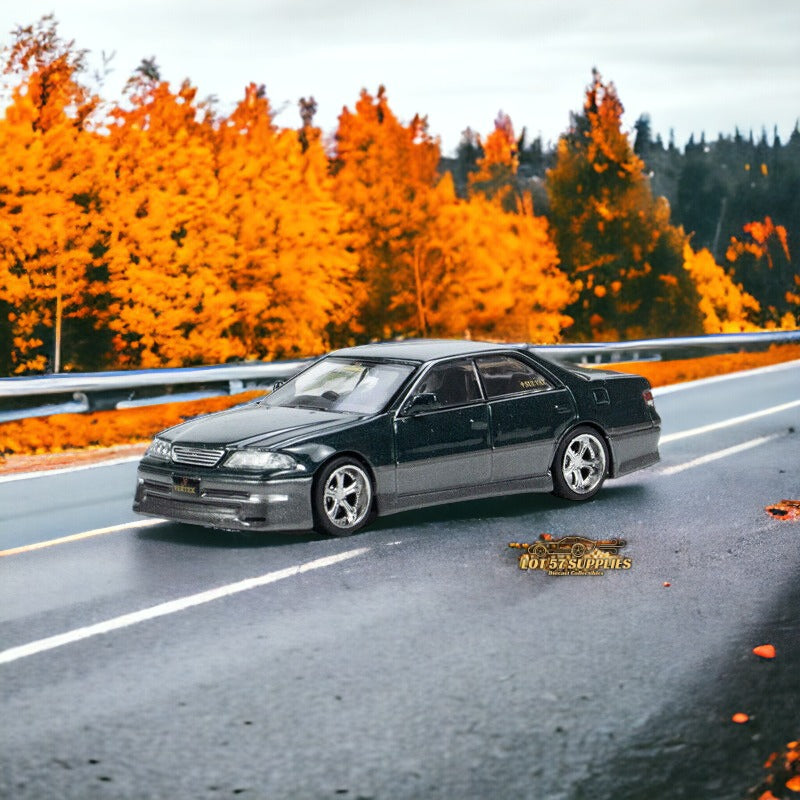 Tarmac Works Global64 VERTEX Toyota Mark II JZX100 Dark Green Metallic 1:64 T64G-024-GR Main image