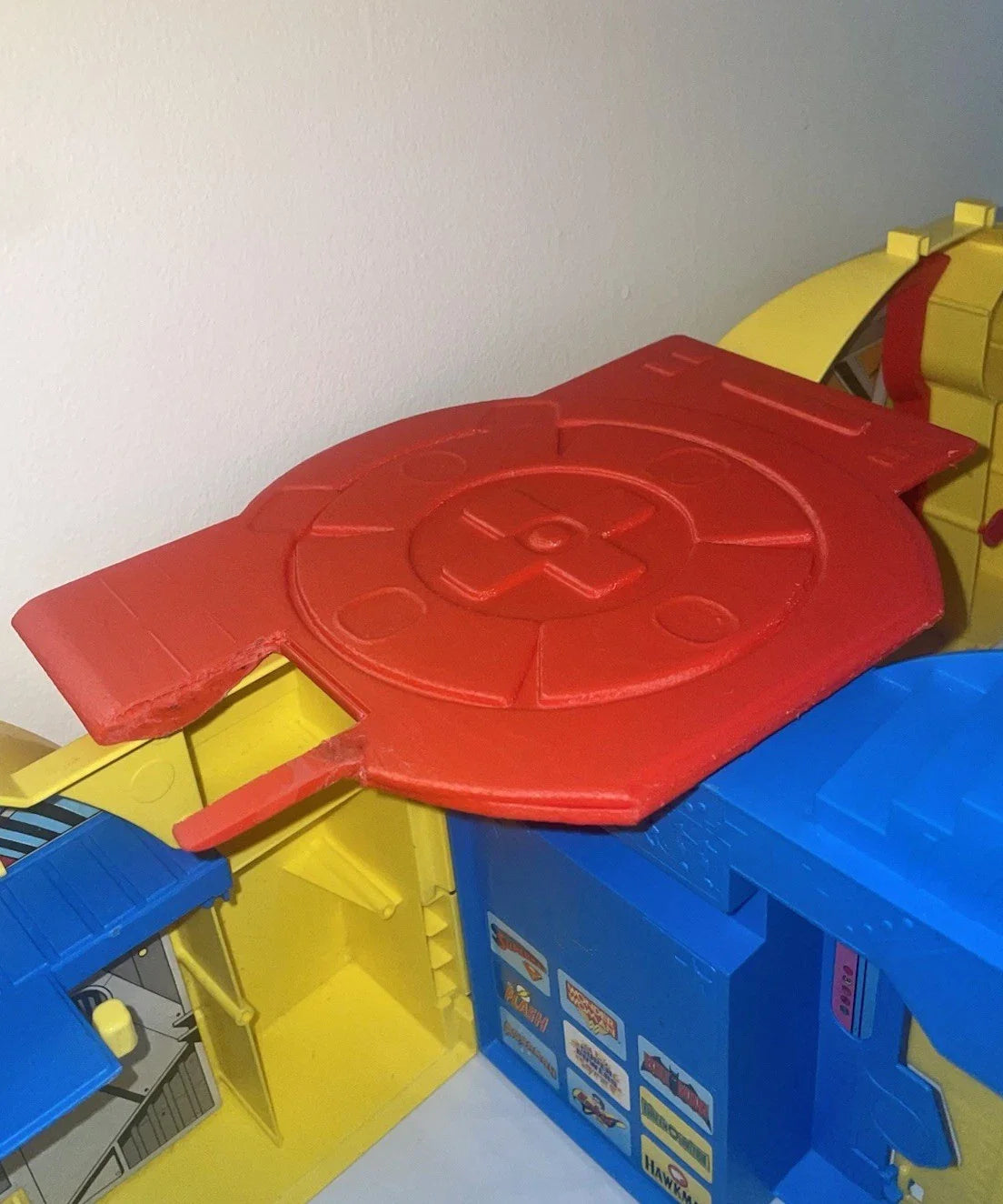 Kenner Super Powers Hall of Justice Playset Landing Pad Platform Repro Part 1984 Main image
