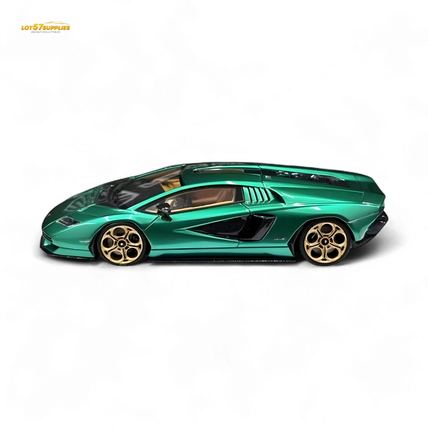 Fuelme Model NEO COUNTACH LPI 800-4 VERDE ARBETE 1:64 Resin