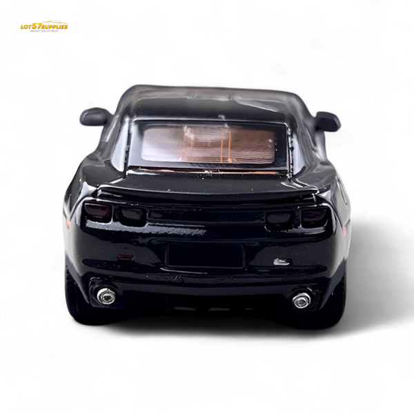 FineWorks64 Chevrolet Camaro Bumblebee - Black Warrior 1:64