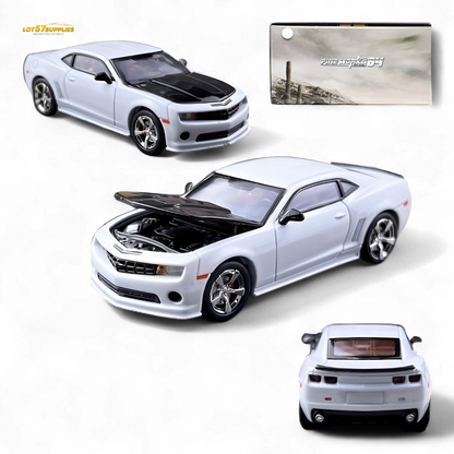 FineWorks64 Chevrolet Camaro Bumblebee - Pearl White 1:64