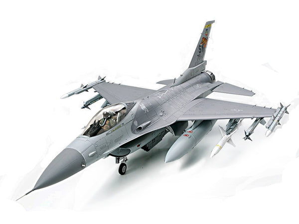 Tamiya - 1/32 Lockheed Martin F-16CJ Blk 50