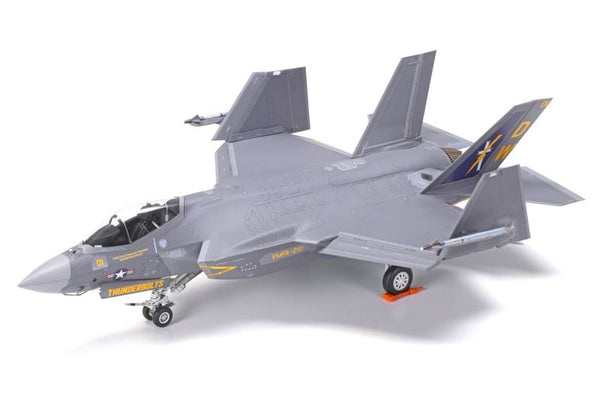 1/72 Lockheed Martin F-35C Lightning II Plastic Model
