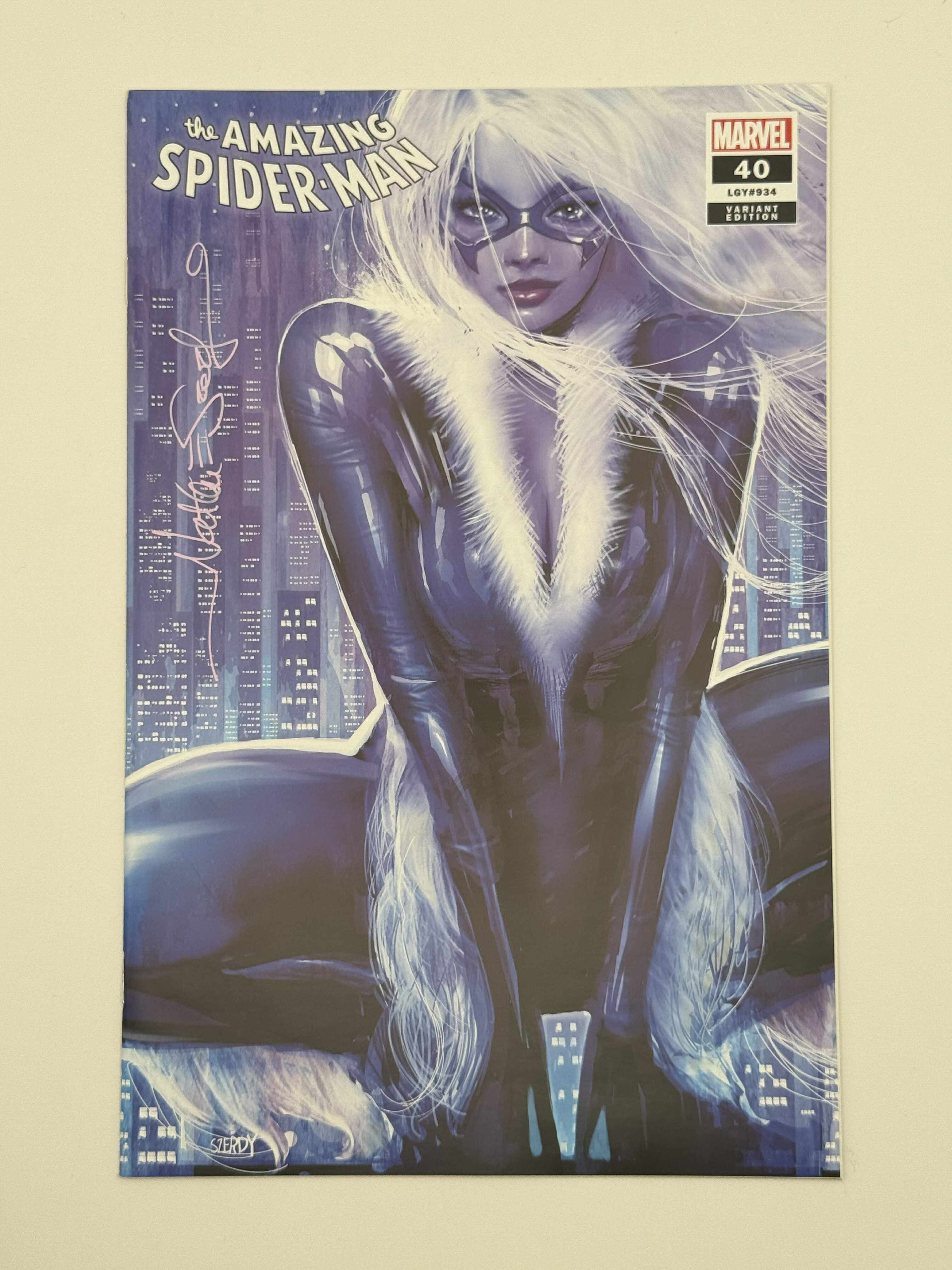 [Signed by Nathan Szerdy] AMAZING SPIDER-MAN #40 [GW] UNKNOWN COMICS NATHAN SZERDY EXCLUSIVE VAR [IN STOCK] - Collectors World Toys Main image