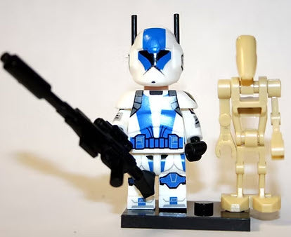 Blue and White Clone Trooper with Battle Droid Custom Minifig - Collectors World Toys Hover Image