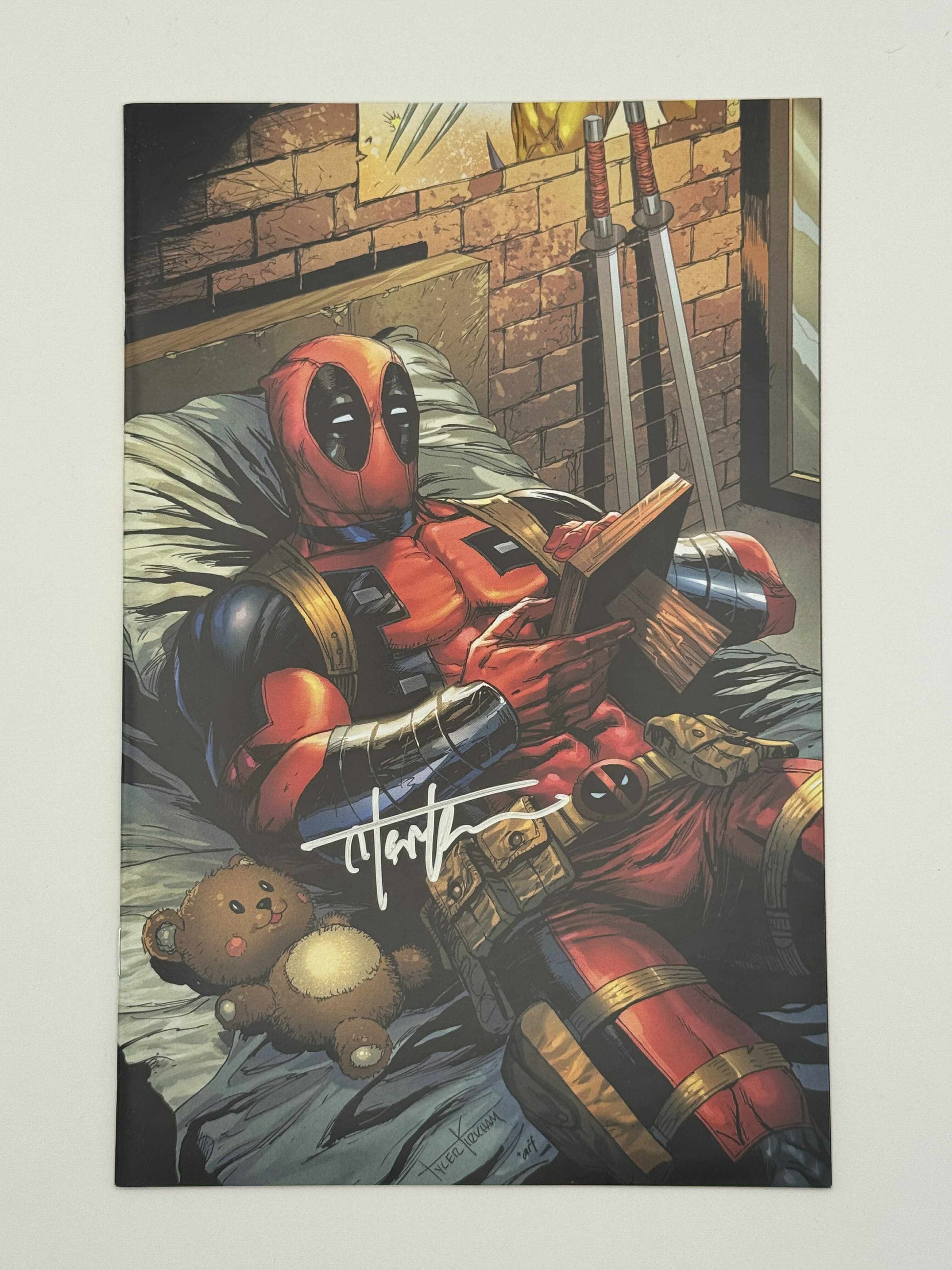 [Signed by Tyler Kirkham] DEADPOOL & WOLVERINE WWIII #1 Kirkham Unknown EXCL Virgin - Collectors World Toys