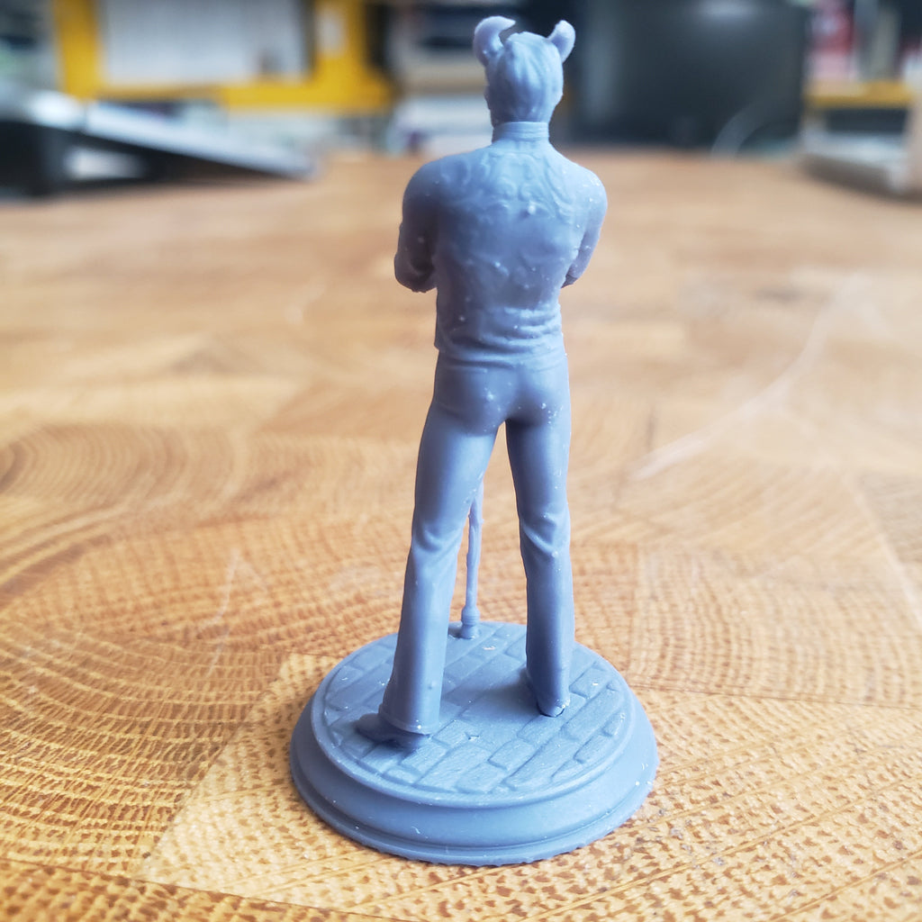 Xarvir Barikdral, The Fortunate (Male Tiefling Noble) -