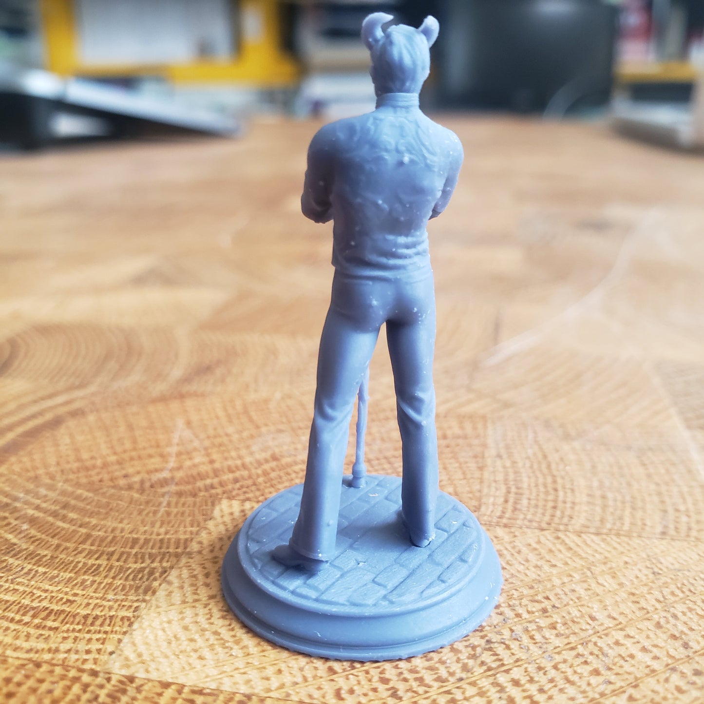 Xarvir Barikdral, The Fortunate (Male Tiefling Noble)